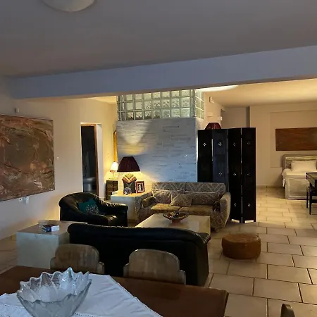 The Twin Pines Appartement
