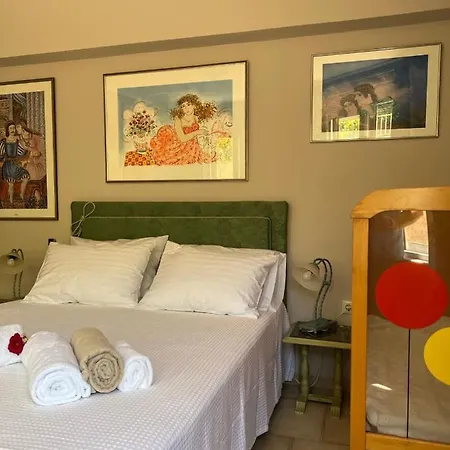 The Twin Pines דירה