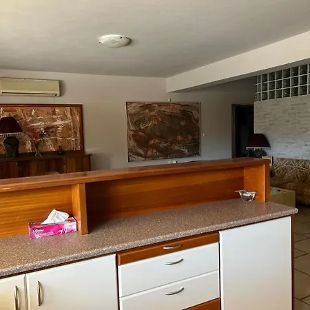 The Twin Pines דירה Kounoupidhianá