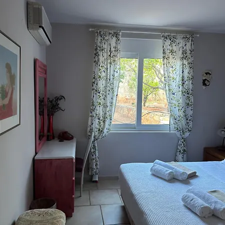 The Twin Pines דירה